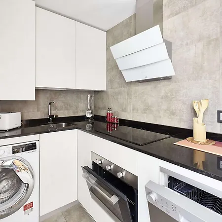 El Patio De La Catedral